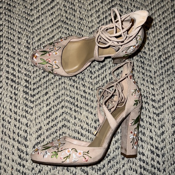 Forever 21 Embroidered Floral Heels - Picture 2 of 2